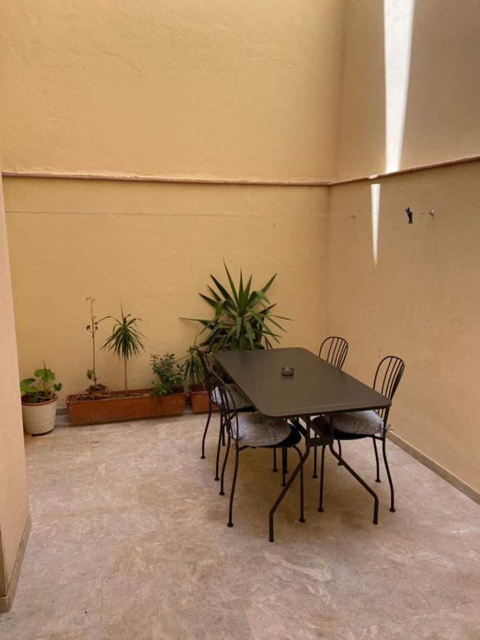 Central Apartment With Patio By Wayra Tarifa Esterno foto